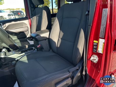 Used 2021 Jeep Wrangler Unlimited Sport image 57