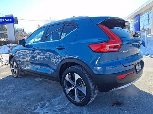 Certified 2023 Volvo XC40 B5 Plus image 4