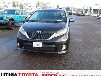 Used 2016 Toyota Sienna SE Premium