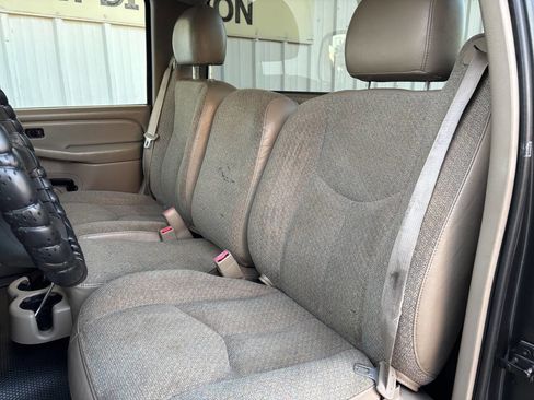 Used 2004 Chevrolet Silverado 1500 2WD Regular Cab image 9