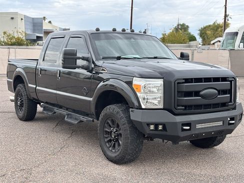 Used 2015 Ford F250 Platinum image 1