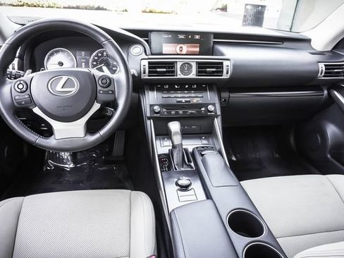 Used 2014 Lexus IS 250 w/ Navigation Package RWD image 18