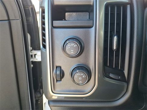 Used 2018 Chevrolet Silverado 1500 LT w/ All Star Edition image 18