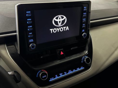 Used 2020 Toyota Corolla LE image 44