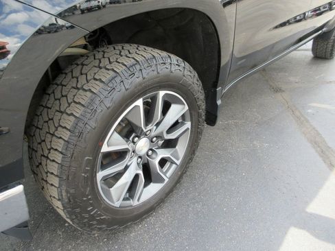 Certified 2023 Chevrolet Silverado 1500 LT AWD/4WD image 12