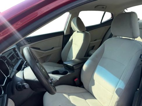 Used 2013 Kia Optima LX FWD image 9