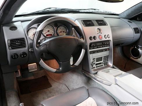 Used 2003 Aston Martin Vanquish RWD image 17