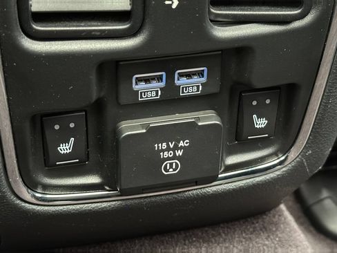 Used 2016 Jeep Grand Cherokee Overland w/ Advanced Technology Group AWD/4WD image 36