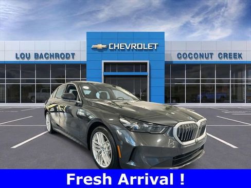 Used 2024 BMW 530i w/ Premium Package image 1