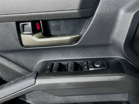 Certified 2025 Toyota Tacoma TRD Sport image 18