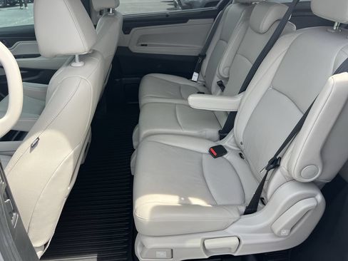 Used 2025 Honda Odyssey EX-L image 32