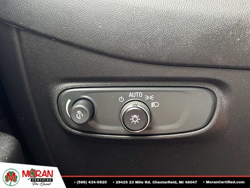 Used 2020 Chevrolet Equinox LS AWD/4WD image 25