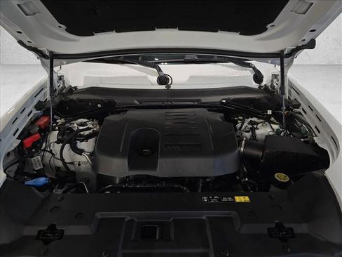 Certified 2024 Land Rover Defender 110 S AWD/4WD image 30