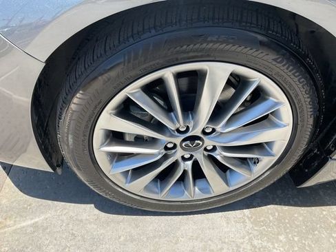 Used 2021 INFINITI Q50 Luxe RWD image 12