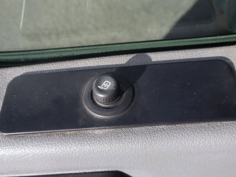 Used 2012 Ford F550 2WD Regular Cab Super Duty w/ PWR Equipment Group image 18