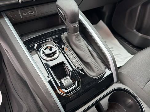 Used 2024 Chevrolet Colorado W/T w/ WT Convenience Package II image 20