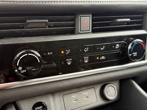 Used 2025 Nissan Rogue S FWD image 22