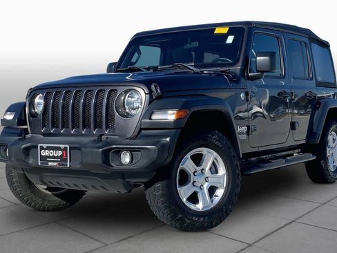 Used 2019 Jeep Wrangler Unlimited Sport S AWD/4WD image 2