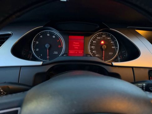 Used 2011 Audi A4 2.0T Premium image 11