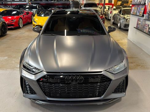 Used 2023 Audi RS 6 w/ Carbon Optic Package AWD/4WD image 3