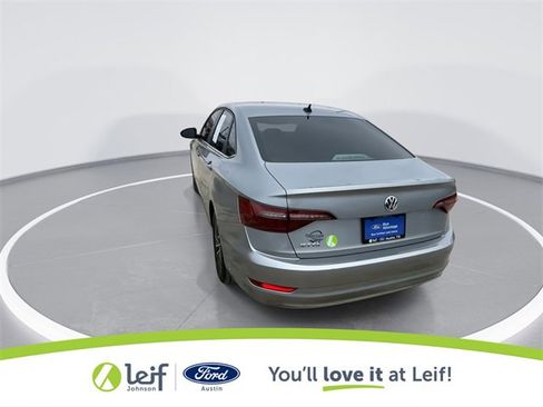 Used 2021 Volkswagen Jetta SE image 9