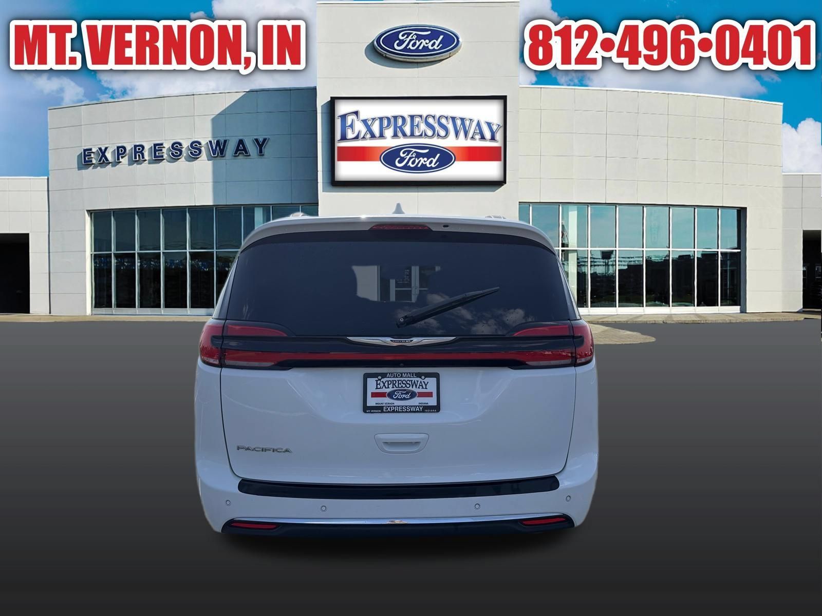 Used 2022 Chrysler Pacifica Touring-L FWD image 7