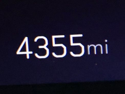 Used 2026 Cadillac Escalade ESV Sport w/ Touring Package image 24