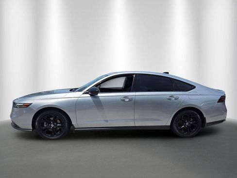 Certified 2025 Honda Accord SE image 6