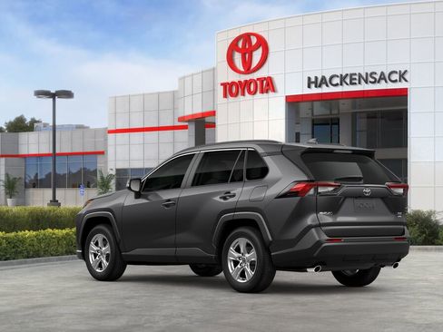 Used 2025 Toyota RAV4 XLE image 6