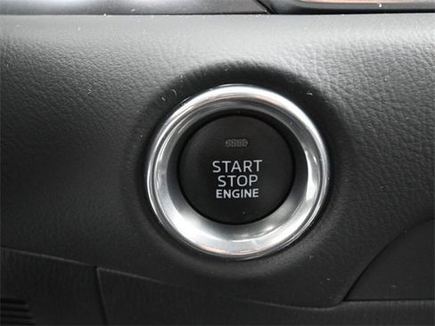 Certified 2025 MAZDA CX-5 AWD 2.5 S w/ Preferred Package image 18