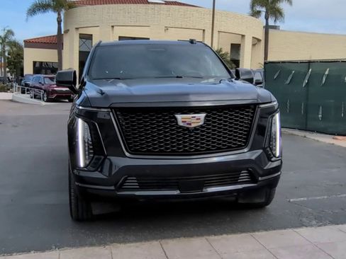 New 2025 Cadillac Escalade ESV Sport w/ LPO, Floor Liner Package AWD/4WD image 64