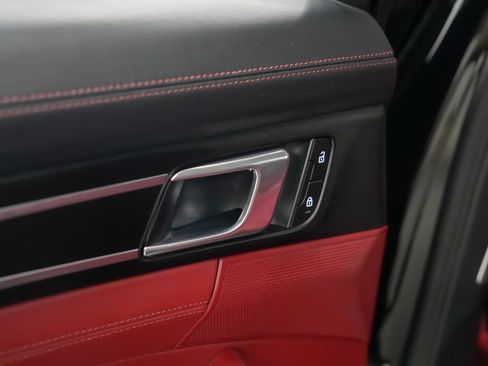 Certified 2023 Porsche Panamera 4 Platinum Edition AWD/4WD image 15