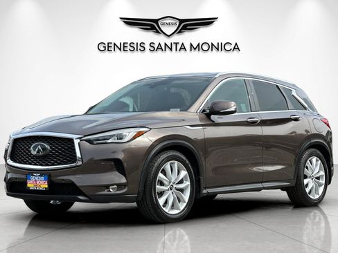 Used 2019 INFINITI QX50 Essential w/ Premium Heat Package AWD/4WD image 9