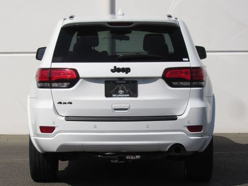 Used 2021 Jeep Grand Cherokee Laredo X AWD/4WD image 7