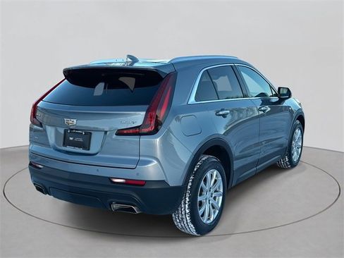 Certified 2023 Cadillac XT4 Luxury w/ Cold Weather Package image 5