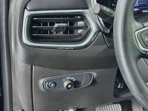 Used 2024 Chevrolet Equinox LT FWD image 17