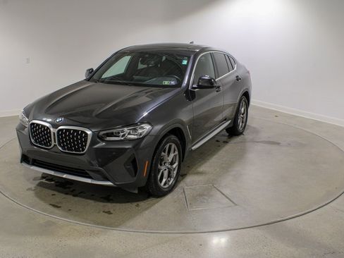 Used 2023 BMW X4 xDrive30i w/ Premium Package image 1