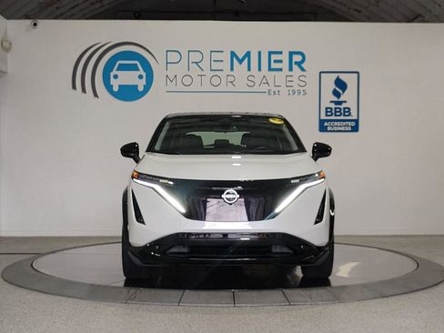 Used 2024 Nissan Ariya AWD image 3