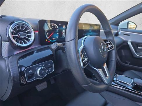 Used 2022 Mercedes-Benz A 220 image 10