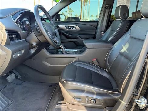 Certified 2023 Chevrolet Traverse Premier w/ Redline Edition FWD image 6