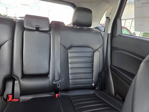 Certified 2024 Ford Edge SEL w/ Convenience Package AWD/4WD image 14