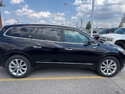 Used 2017 Buick Enclave Premium w/ Experience Buick Package AWD/4WD image 8