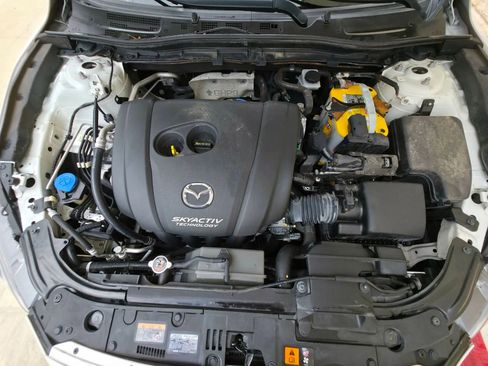 Used 2015 MAZDA MAZDA3 s Grand Touring w/ Technology Package FWD image 29