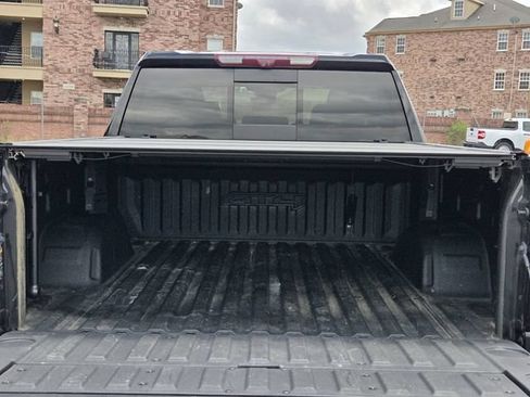 Used 2023 GMC Sierra 1500 AT4 w/ Technology Package AWD/4WD image 14