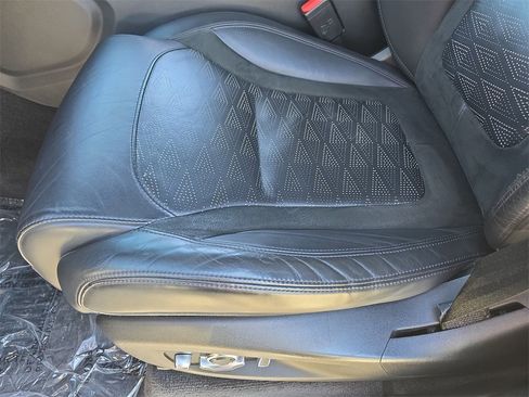 Certified 2020 Land Rover Range Rover Sport SVR image 33