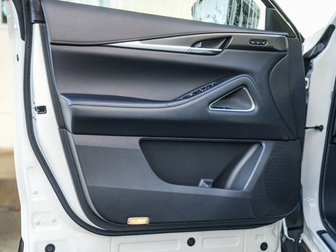 Certified 2025 INFINITI QX60 Luxe image 19