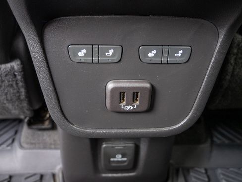Used 2022 Chevrolet Equinox Premier AWD/4WD image 15