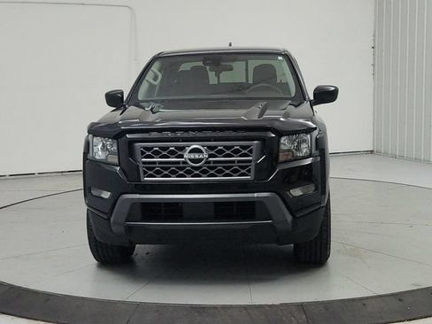 Used 2024 Nissan Frontier SV w/ SV Convenience Package RWD image 3