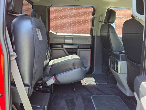 Used 2016 Ford F150 XLT w/ Equipment Group 302A Luxury AWD/4WD image 17