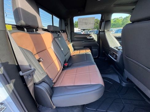New 2026 Chevrolet Silverado 1500 High Country AWD/4WD image 25